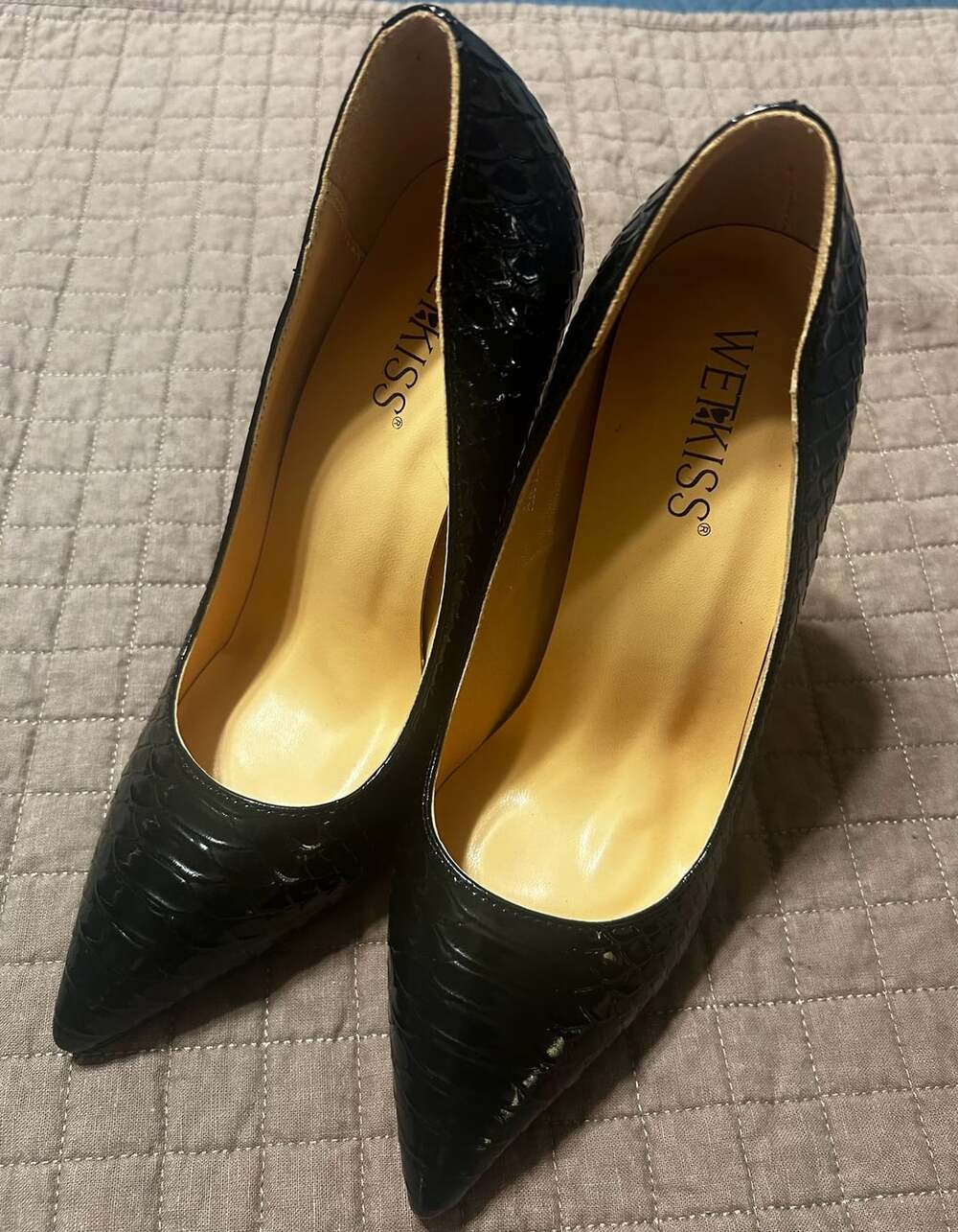 Wetkiss Black Faux Snakeskin Pointed Toe Block High Heel Pumps AN157 Sz 37